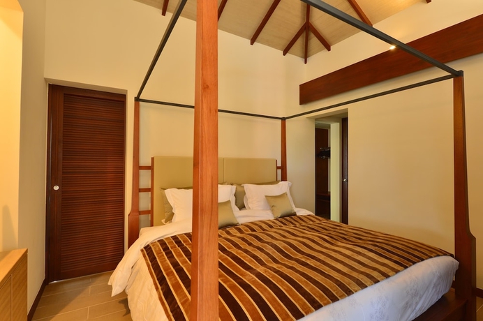 Imagen de la habitación del Hotel The Shigira. Foto 6