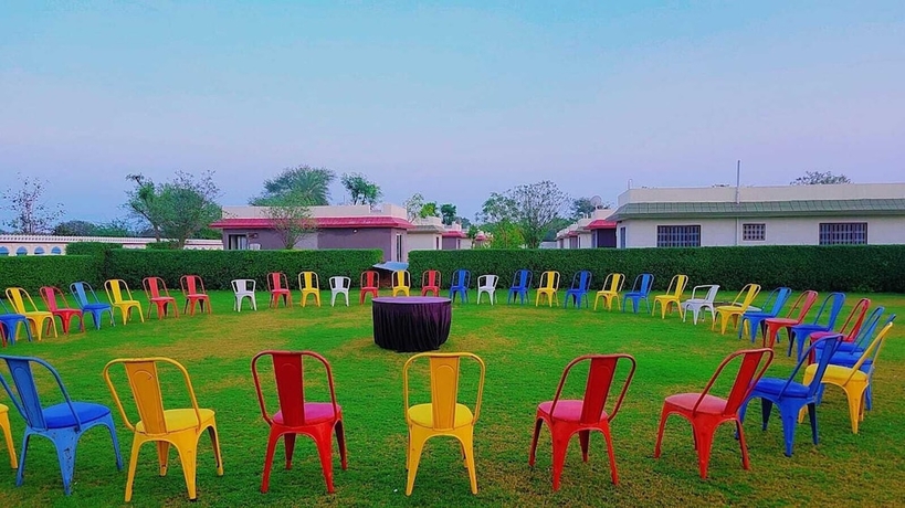 Imagen de los exteriores del Hotel The Shikhar Resort. Foto 9