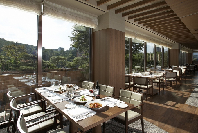 Imagen del bar/restaurante del Hotel The Shilla Seoul. Foto 5