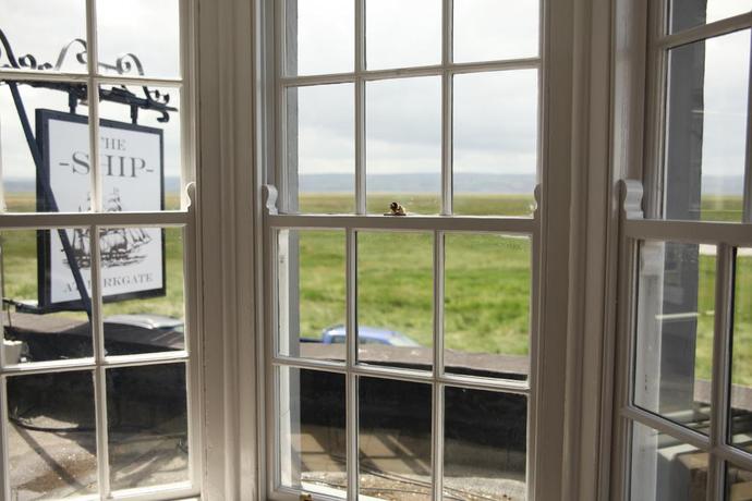 Imagen de los exteriores del Hotel The Ship. Foto 13