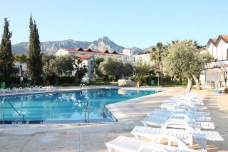 Imagen de la piscina del Hotel The Ship Inn, Kyrenia. Foto 18