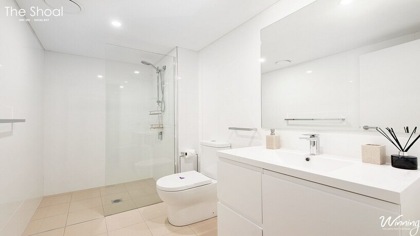 Imagen de la habitación del Hotel The Shoal Apartments, Unit 202/4-8 Bullecourt Street. Foto 8