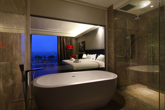 Imagen de los interiores del Hotel The Shore and Residences. Foto 15