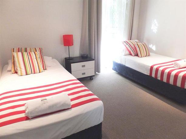 Imagen general del Hotel The Shores Holiday Apartments. Foto 12