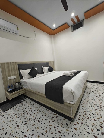 Imagen de la habitación del Hotel The Shyama Grand Regency Ayodhya. Foto 8