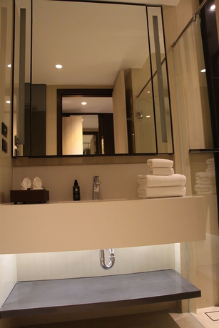 Imagen de la habitación del Hotel The Siamese. Foto 8