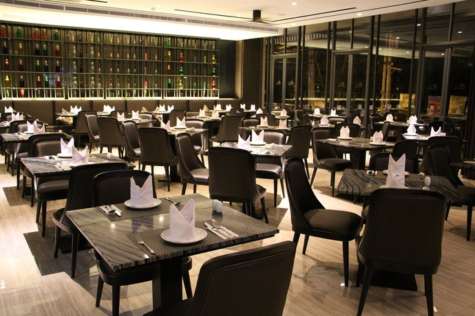Imagen del bar/restaurante del Hotel The Siamese. Foto 4