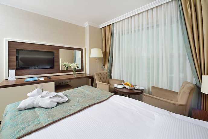 Imagen de la habitación del Hotel The Sign Kocaeli Thermal Spa and Convention Center. Foto 3