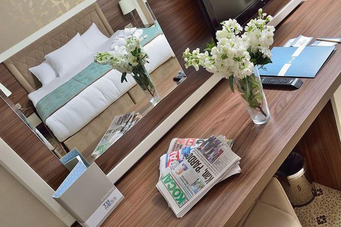 Imagen de la habitación del Hotel The Sign Kocaeli Thermal Spa and Convention Center. Foto 4