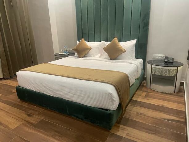 Imagen de la habitación del Hotel The Signate Royale. Foto 14