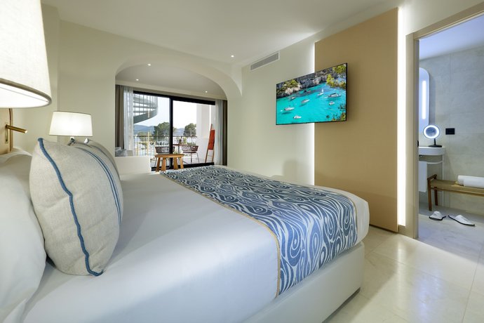 Imagen de la habitación del Hotel The Signature Level at TRS Ibiza Hotel – All Inclusive Adults Only. Foto 5