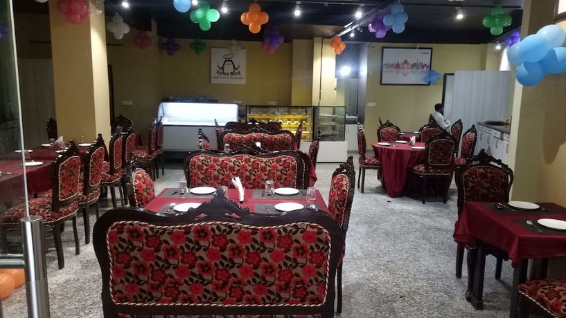 Imagen del bar/restaurante del Hotel The Signature Noida. Foto 3