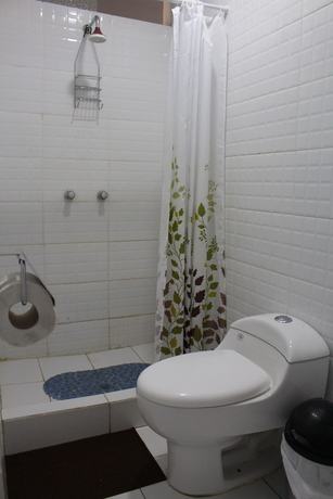 Imagen de la habitación del Hotel The Silva Hostel. Foto 10