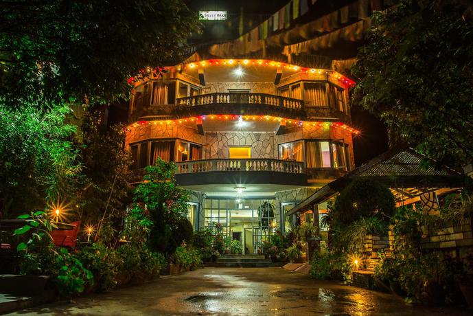 Imagen general del Hotel The Silver Oaks Inn. Foto 2