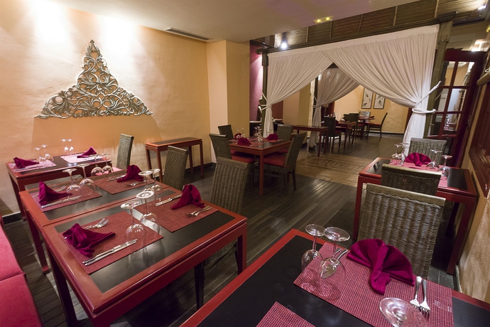 Imagen del bar/restaurante del Hotel The Sindbad. Foto 4