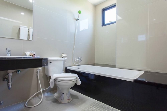 Imagen de la habitación del Hotel The Sita Princess Buriram. Foto 4