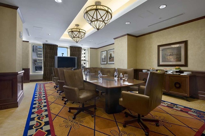 Imagen de los interiores del Hotel The Skirvin Hilton Oklahoma City. Foto 10