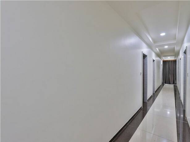 Imagen general del Hotel The Sky Comfort - Parth Inn. Foto 3