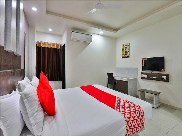 Imagen general del Hotel The Sky Comfort - Parth Inn. Foto 4