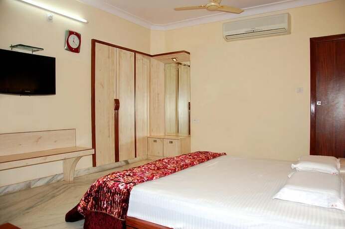 Imagen general del Hotel The Sky Comfort Shri Vithalesh. Foto 2