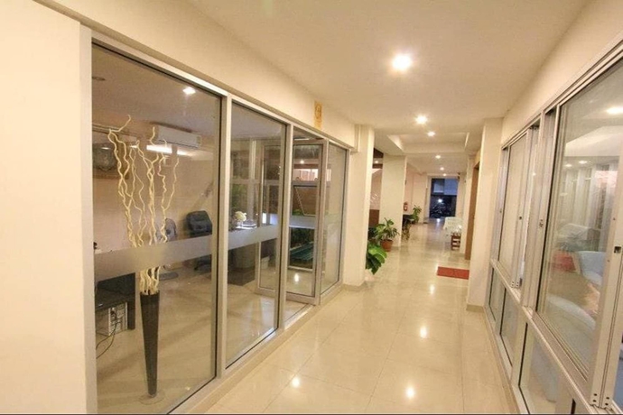 Imagen de los interiores del Hotel The Sky Condo. Foto 12