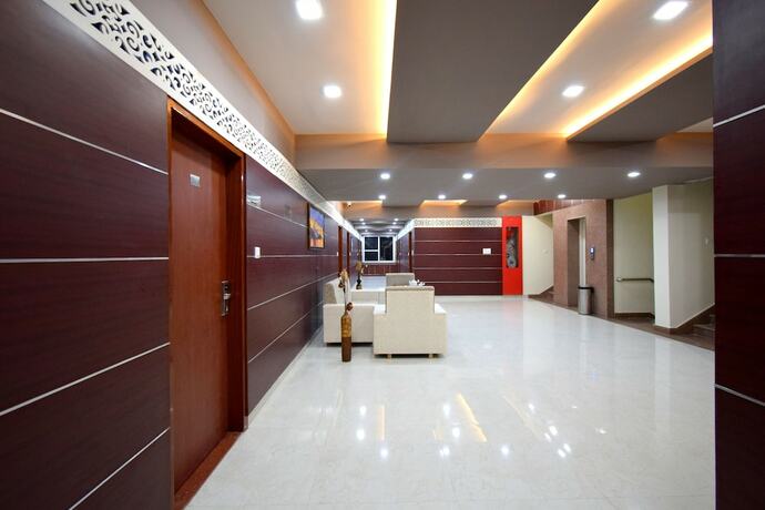 Imagen general del Hotel The Sky Imperial Gopal Darshan. Foto 2