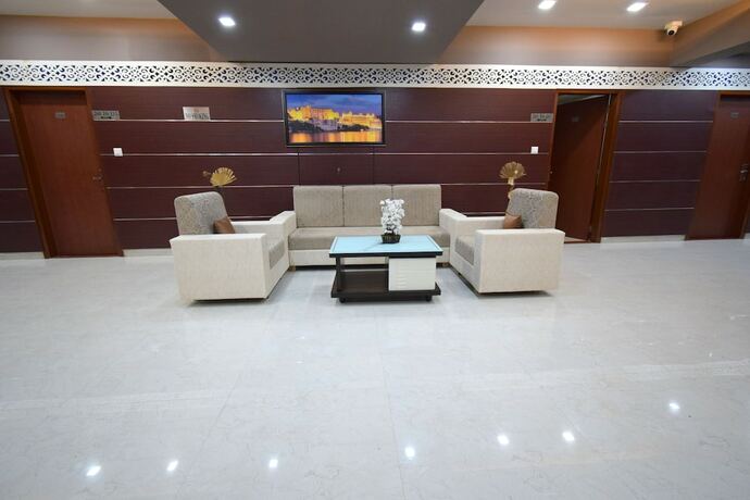Imagen general del Hotel The Sky Imperial Gopal Darshan. Foto 5