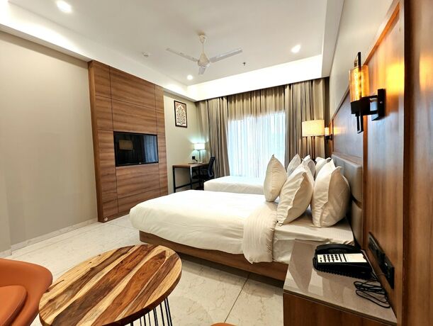 Imagen de la habitación del Hotel The Sky Imperial Kailash. Foto 18