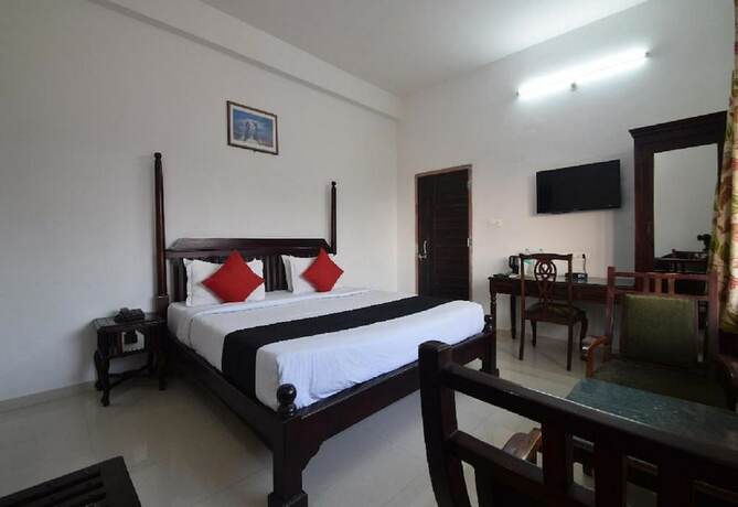 Imagen de la habitación del Hotel The Sky Imperial Kumbhalmer Resort. Foto 19