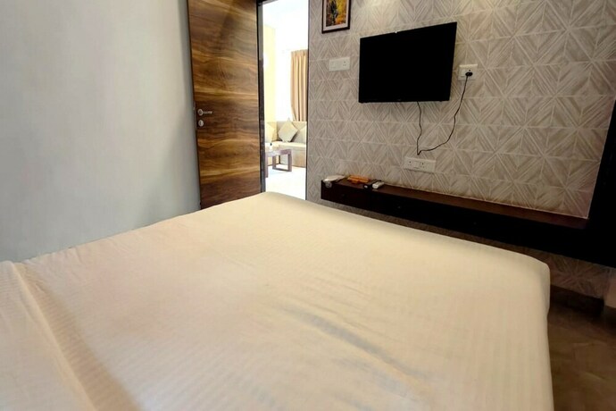 Imagen de la habitación del Hotel The Sky Imperial Sethji Ni Wadi. Foto 22