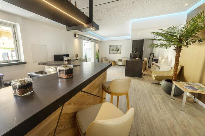 Imagen de los interiores del Hotel The Sky – Adults Only. Foto 17