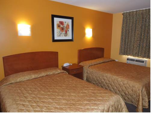 Imagen de la habitación del Hotel The SkyBreeze Inn. Foto 3