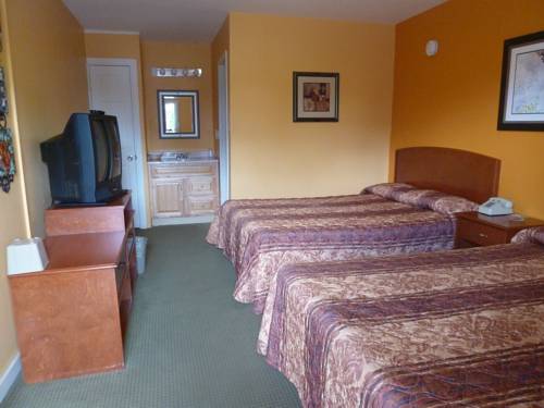 Imagen de la habitación del Hotel The SkyBreeze Inn. Foto 11