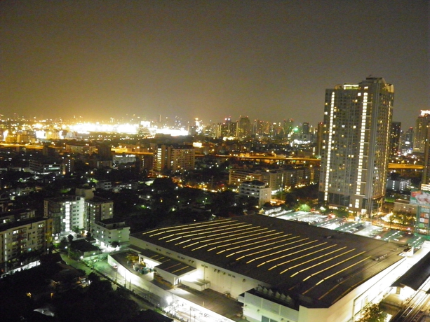 Imagen de la habitación del Hotel The Skyloft Bangkok. Foto 9