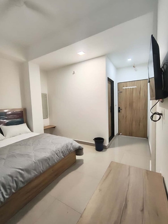 Imagen de la habitación del Hotel The Skyluxe. Foto 10