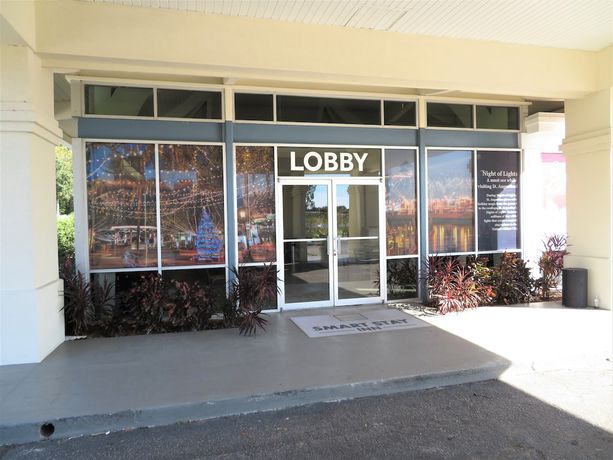 Imagen de los interiores del Hotel The Smart Stay Inn. Foto 20