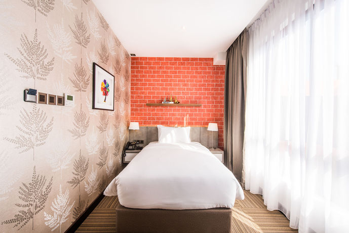 Imagen del bar/restaurante del Hotel The Smith House. Foto 6