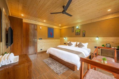 Imagen general del Hotel The Snow Queen Kufri I Vacations I Conference I MICE I Family Events I Open Air Terrace I Sky Bonfir. Foto 13