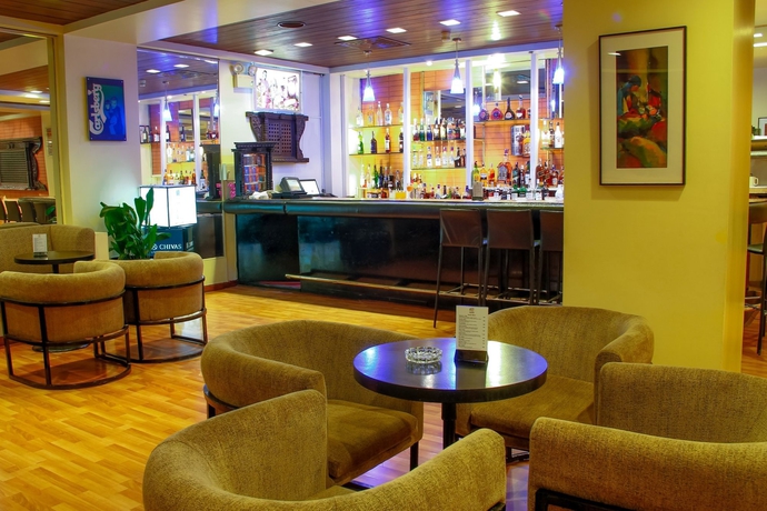 Imagen del bar/restaurante del Hotel The Soaltee Kathmandu. Foto 2