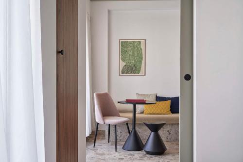 Imagen de la habitación del Hotel The Social Athens , A Member Of Radisson Individuals. Foto 17