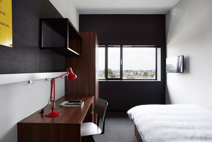 Imagen de la habitación del Hotel The Social Hub Amsterdam City. Foto 8
