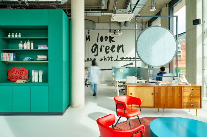 Imagen del bar/restaurante del Hotel The Social Hub Delft. Foto 5