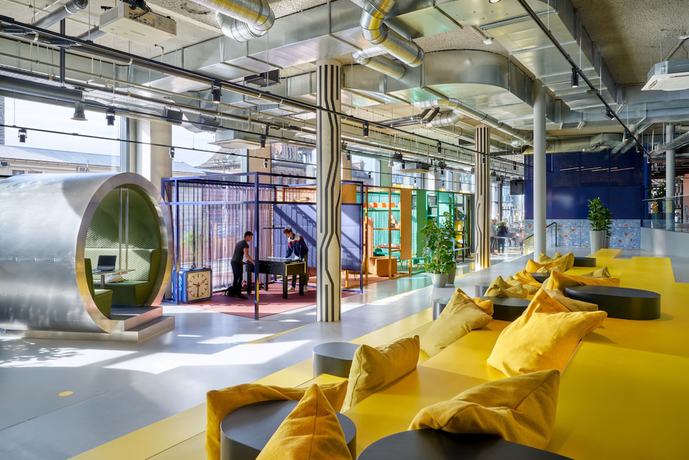 Imagen del bar/restaurante del Hotel The Social Hub Delft. Foto 6