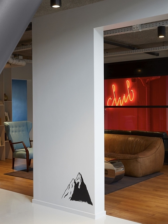 Imagen de los interiores del Hotel The Social Hub The Hague. Foto 11