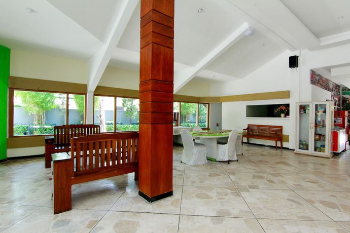Imagen de los interiores del Hotel The Soemarsono, Depok. Foto 19