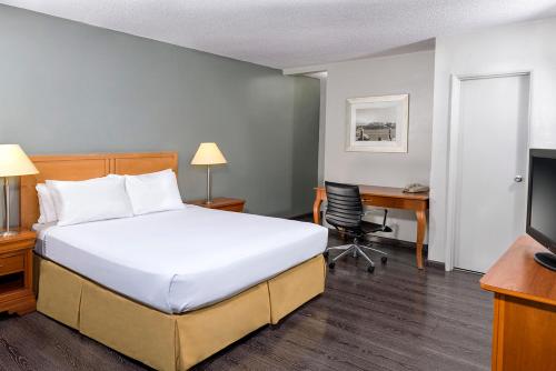 Imagen de la habitación del Hotel The Sojourn Los Angeles - Sherman Oaks. Foto 6