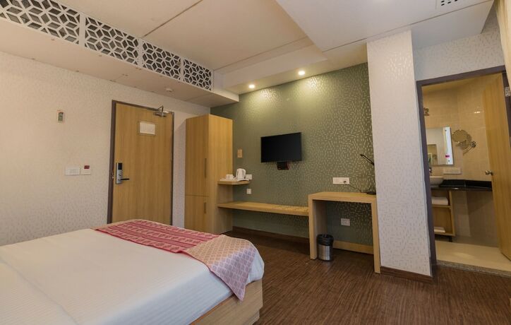 Imagen de la habitación del Hotel The Solitaire Express. Foto 17