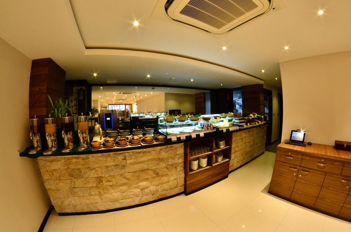 Imagen del bar/restaurante del Hotel The Somerset. Foto 4