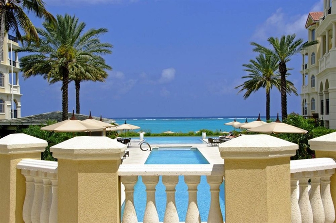 Imagen de los exteriores del Hotel The Somerset On Grace Bay. Foto 10