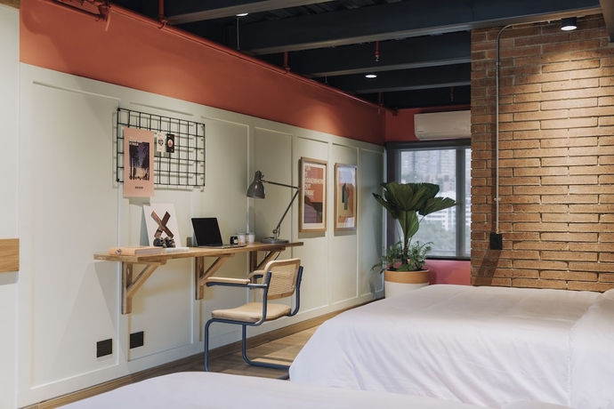 Imagen de la habitación del Hotel The Somos Beats and Rooftop. Foto 8